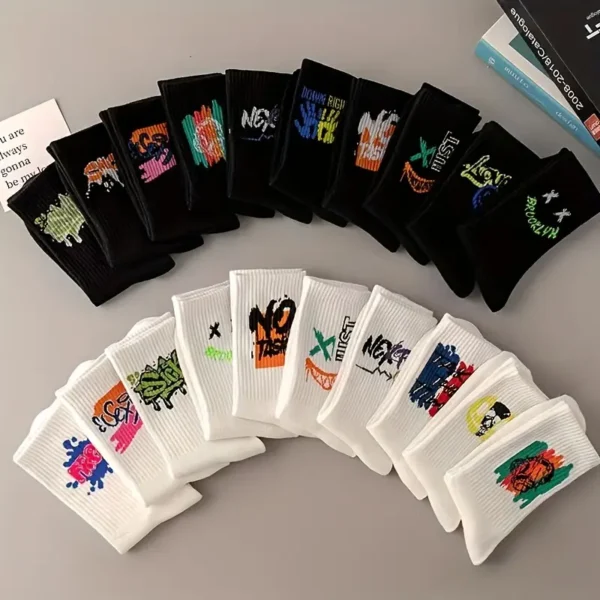 5 Pairs of Random Style Geometric Pattern Men's Mid-Calf Socks Suitable for All Seasons - Image 2